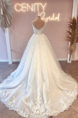 Modern Spaghetti-Straps Sleeveless Long Lace Wedding Dresses Online