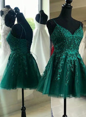 Green V-neckline Lace and Tulle Short Prom Dress, Green Homecoming Dresses